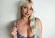 Mein Name ist Luxi, deine blonde, süße Freundin, die dich in den Wahnsinn treiben kann