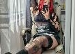Ich bin eine rothaarige Kolumbianerin mit einer rastlosen Seele und einem Lächeln, das nie stillstehen kann. Beruflich bin ich Model, aber im Herzen eine Abenteurerin. Ich liebe es, neue Kontakte zu knüpfen, Blicke auf mich zu ziehen und Spuren zu hinterlassen, die schwer zu vergessen sind.