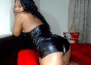 latexbootsQueen - Queen mit Latex und glänzenden Stiefeln